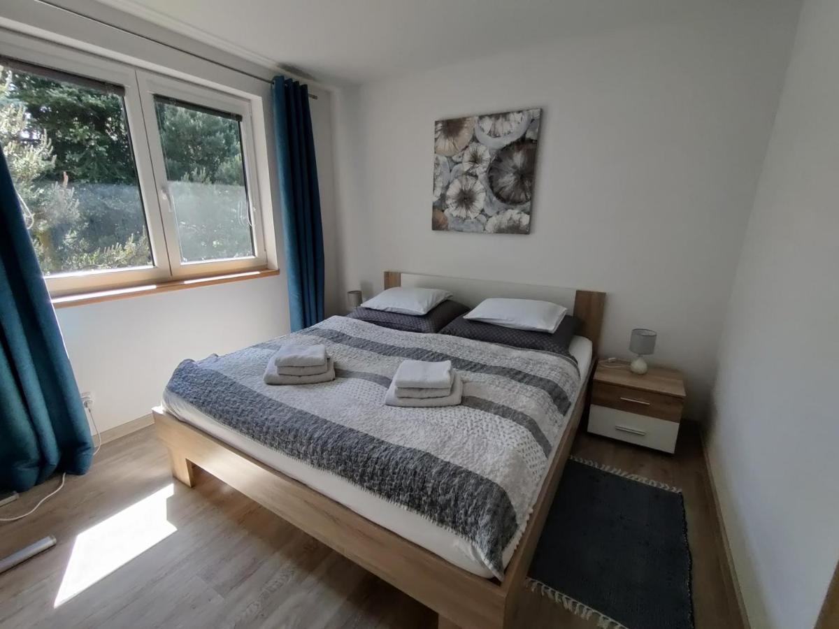 Apartman Pod Lipou - Samostatny Objekt Jaromer Exterior photo